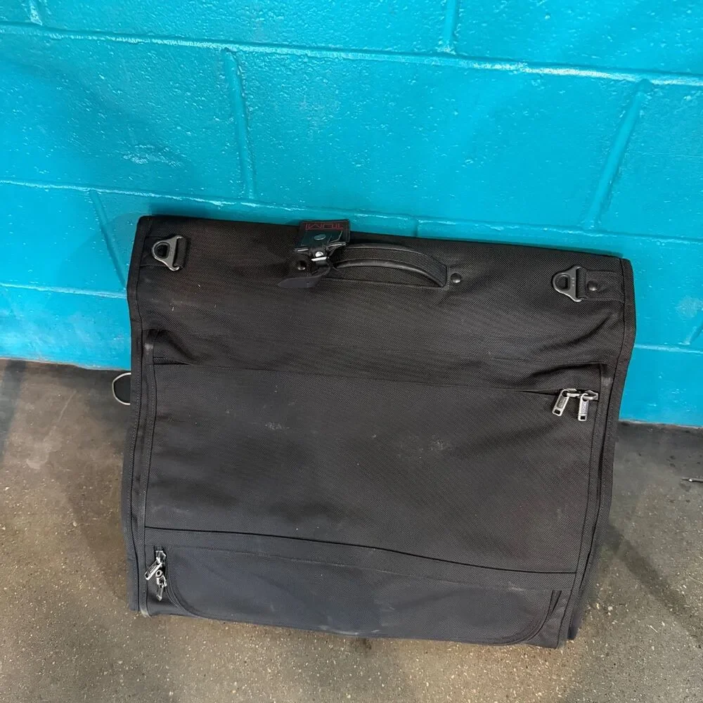 TUMI Alpha‎ Tri-fold Carry-On Travel Garment Bag Ballistic Nylon Black